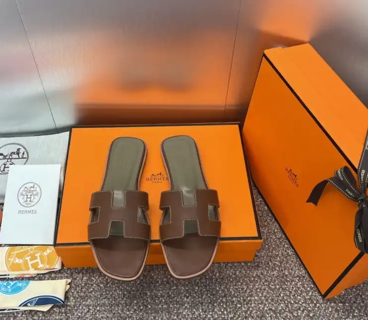 hype Hermes Slippers