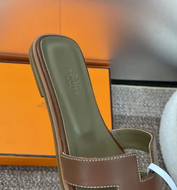 hype Hermes Slippers