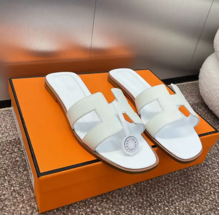 hype Hermes Slippers