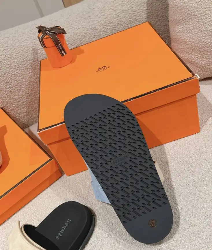 hype Hermes Slippers