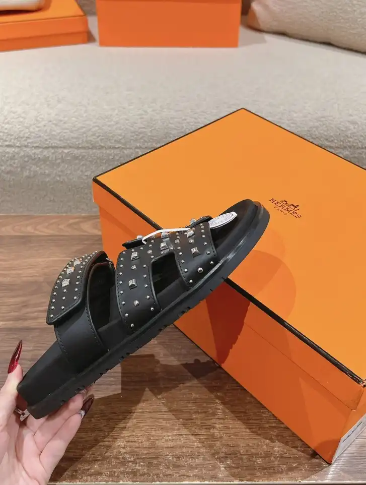 hype Hermes Slippers