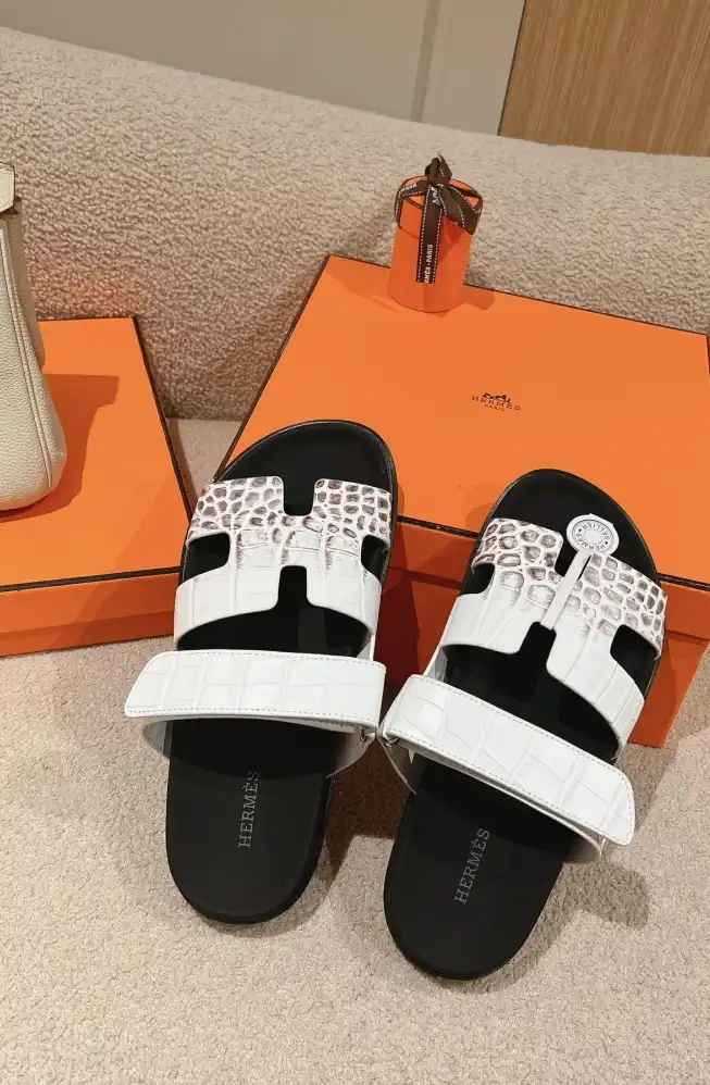 hype Hermes Slippers