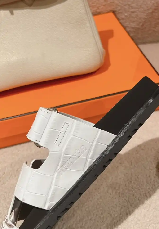 hype Hermes Slippers