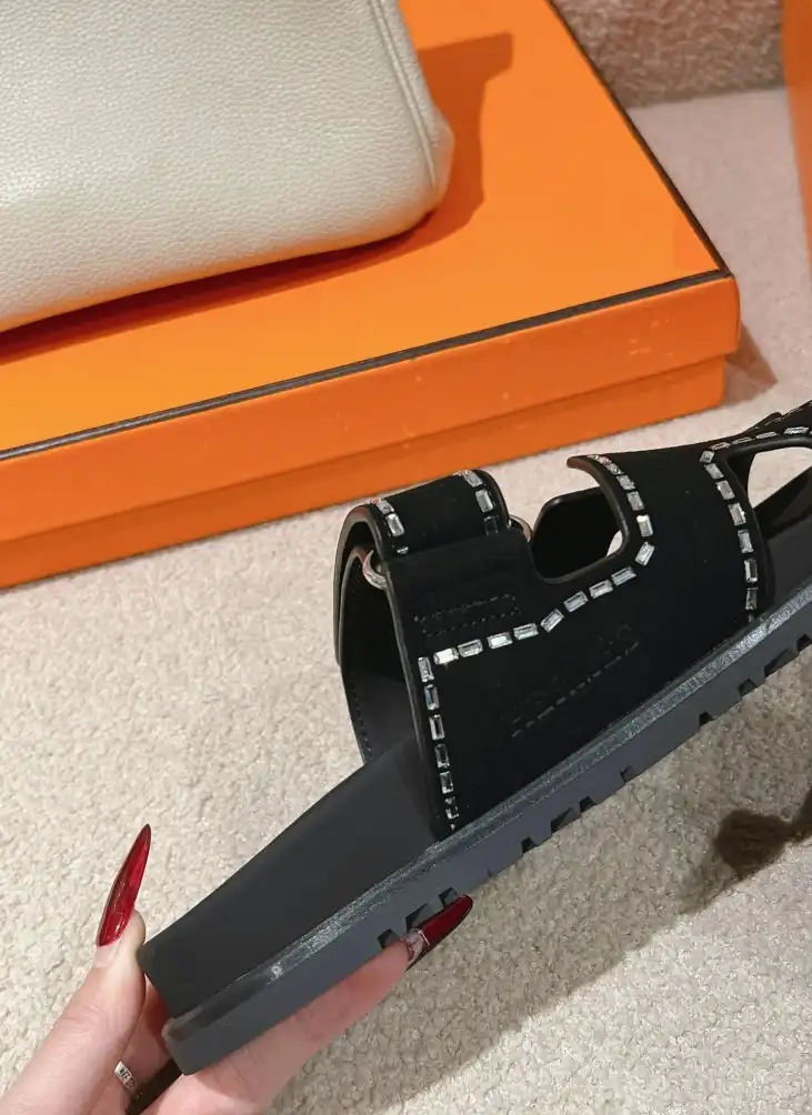 hype Hermes Slippers