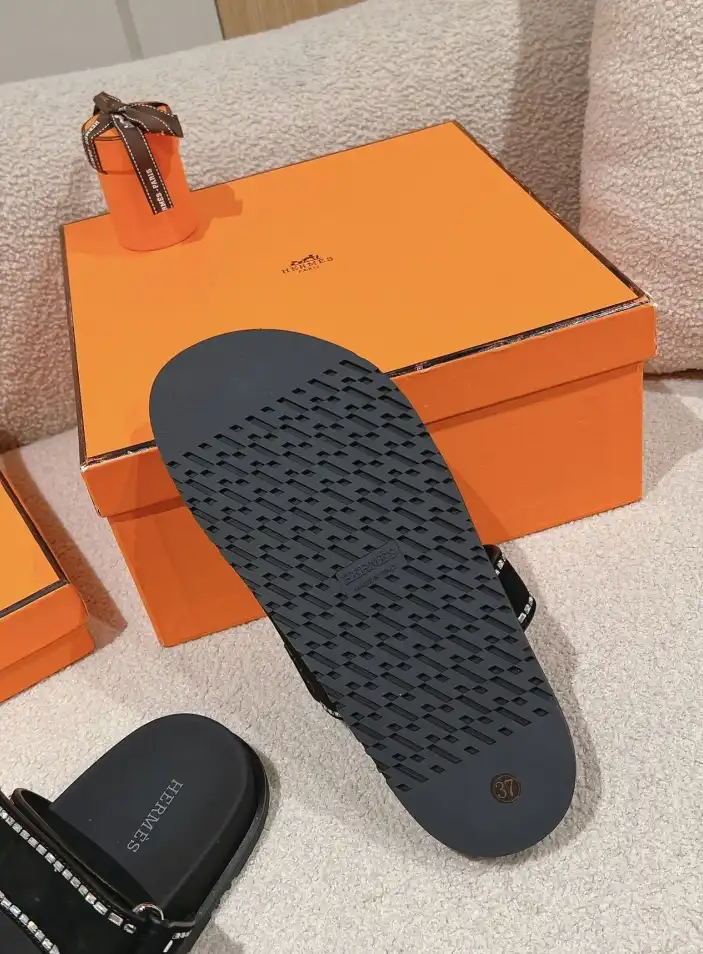 hype Hermes Slippers