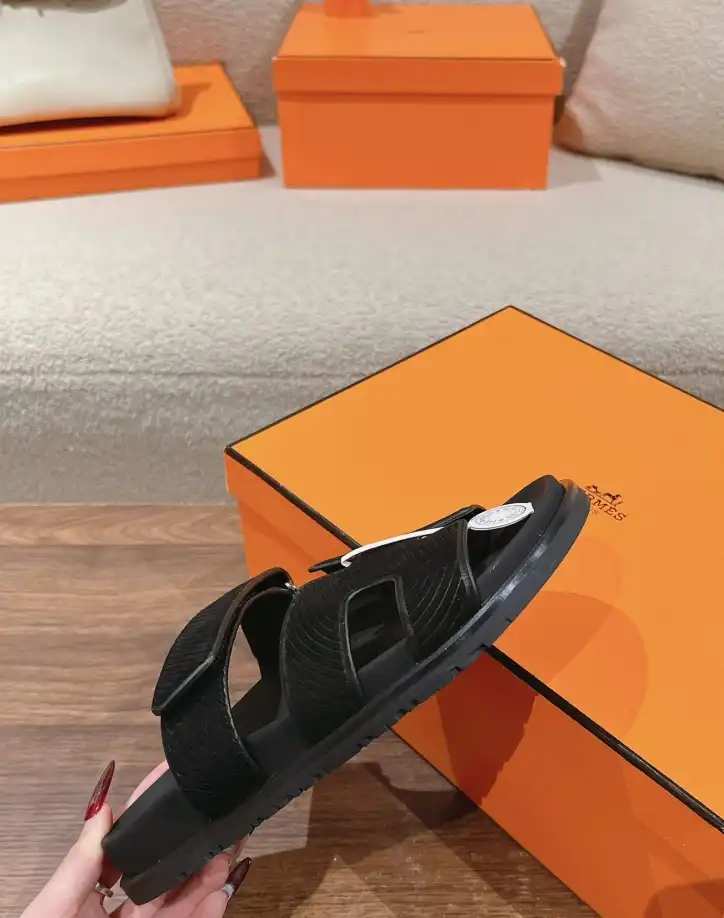 hype Hermes Slippers