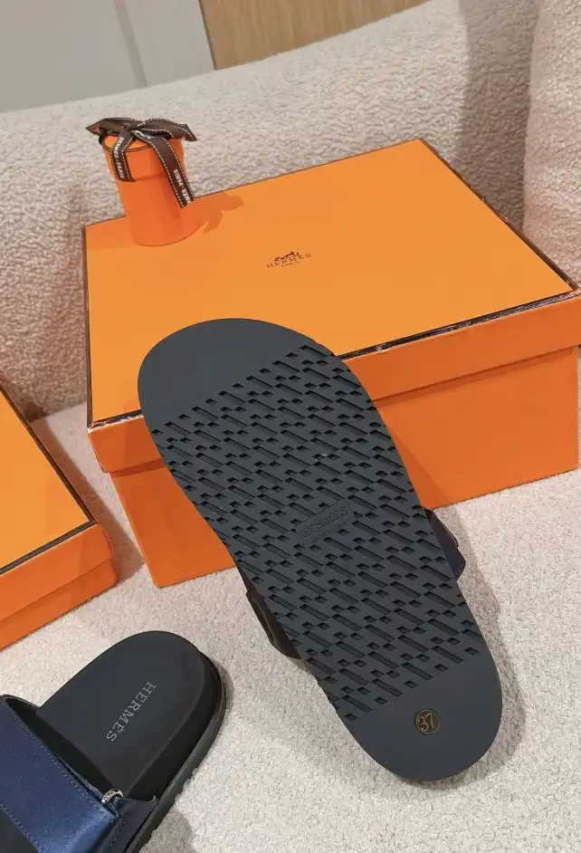 hype Hermes Slippers