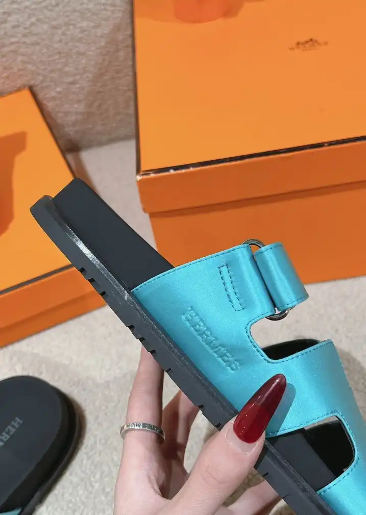 hype Hermes Slippers