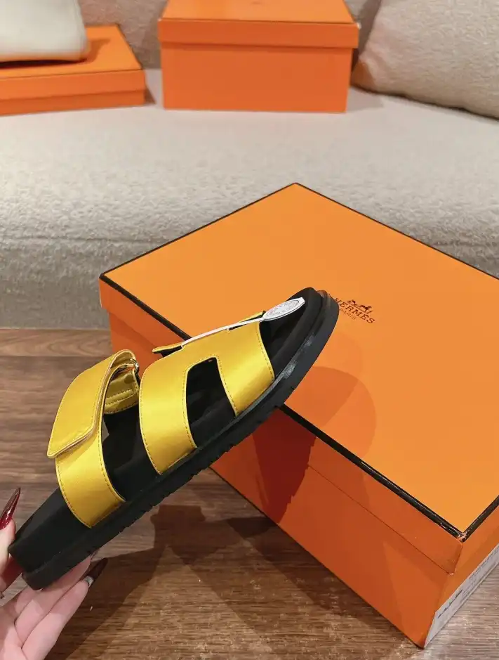 hype Hermes Slippers