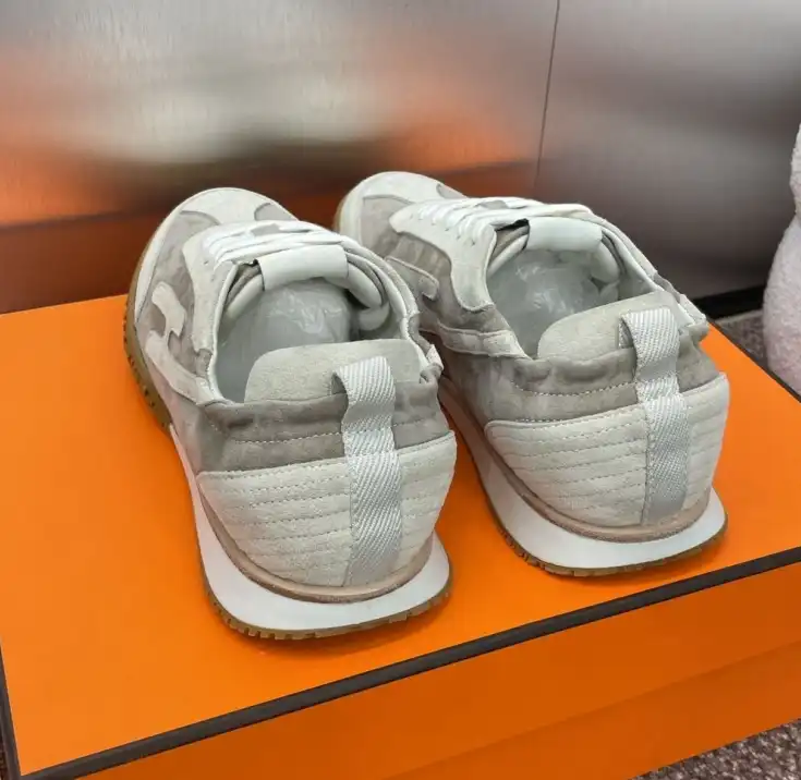 hype Hermes Casual Shoes