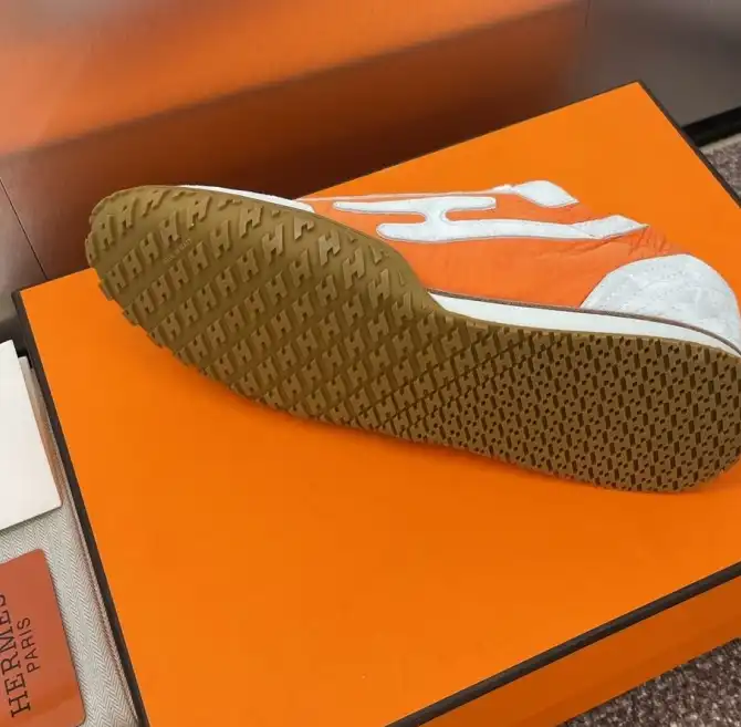 hype Hermes Casual Shoes