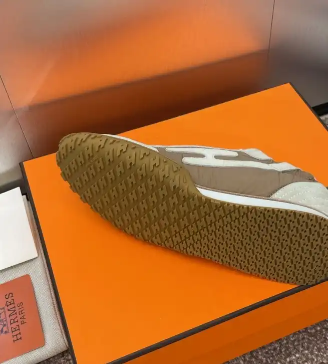 hype Hermes Casual Shoes