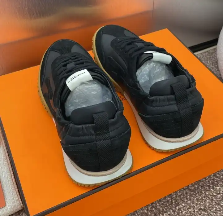 hype Hermes Casual Shoes