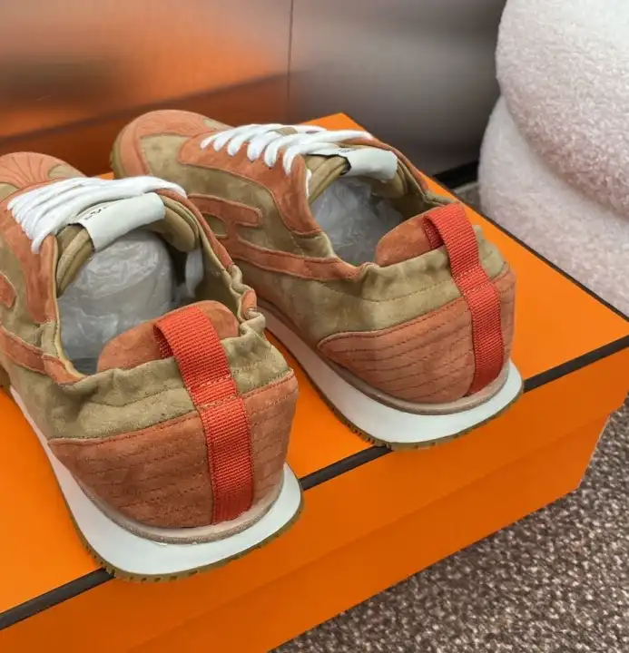 hype Hermes Casual Shoes