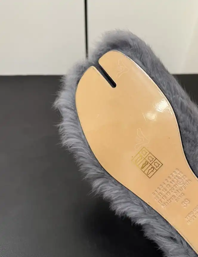 hype Hermes flat shoes