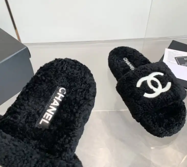 hype Chanel Slippers