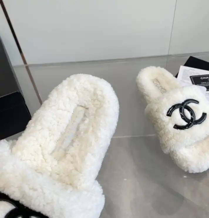 hype Chanel Slippers