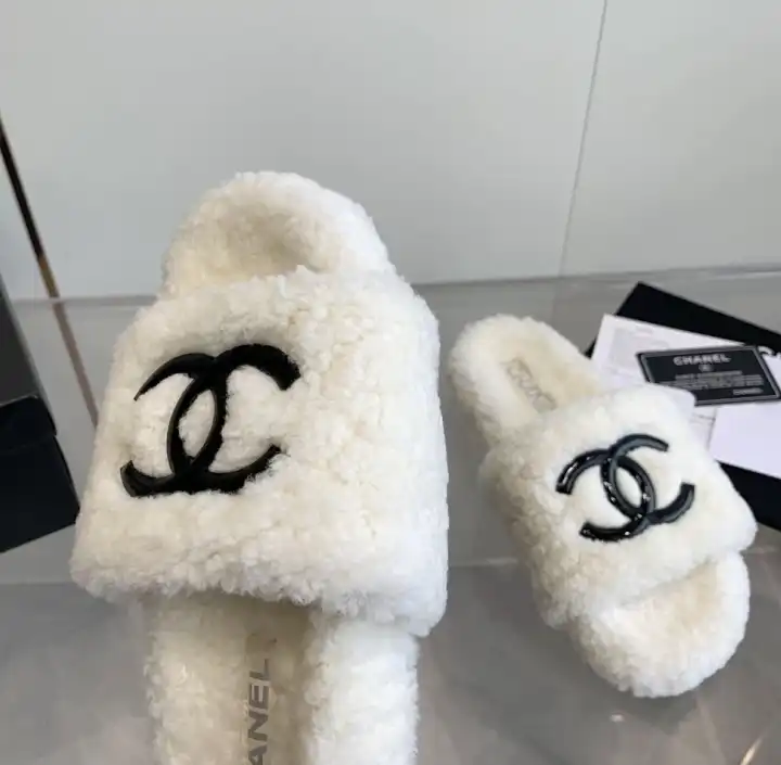 hype Chanel Slippers