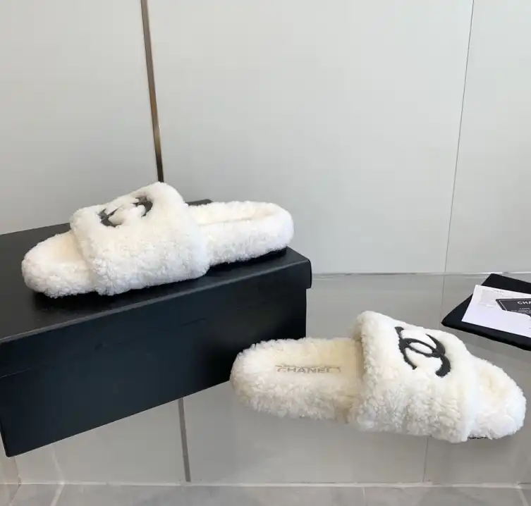 hype Chanel Slippers