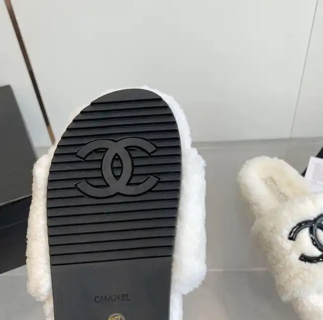 hype Chanel Slippers