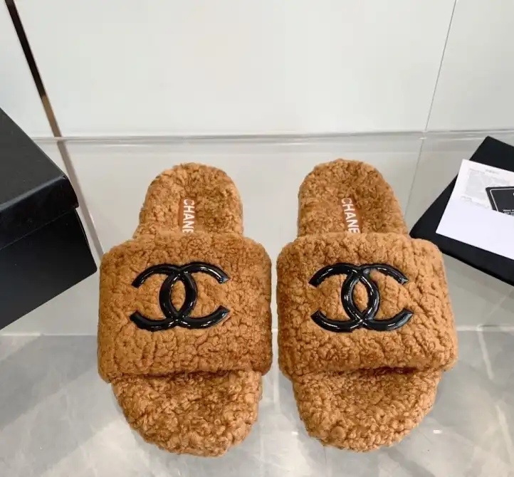 hype Chanel Slippers