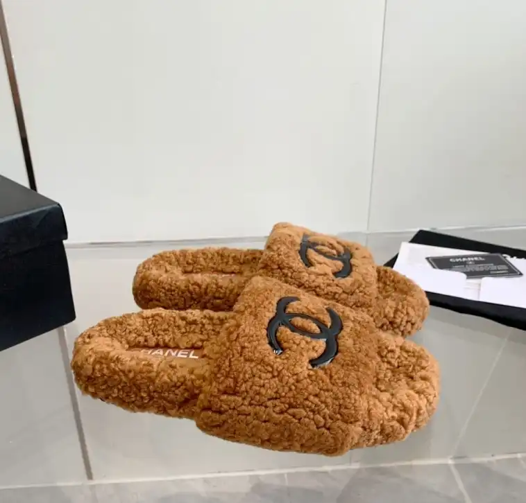 hype Chanel Slippers