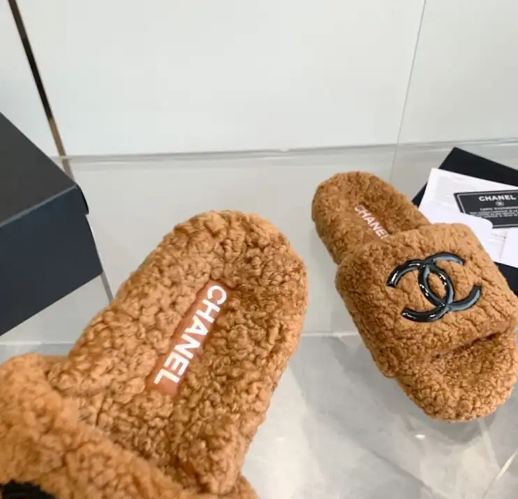 hype Chanel Slippers