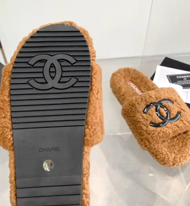 hype Chanel Slippers