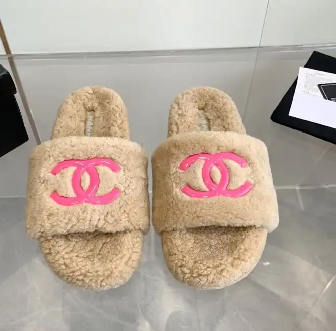 hype Chanel Slippers