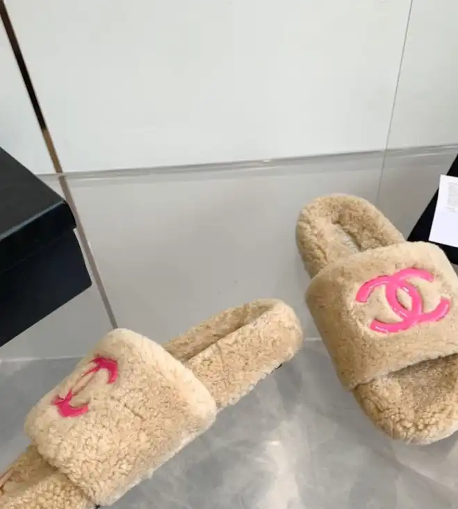 hype Chanel Slippers