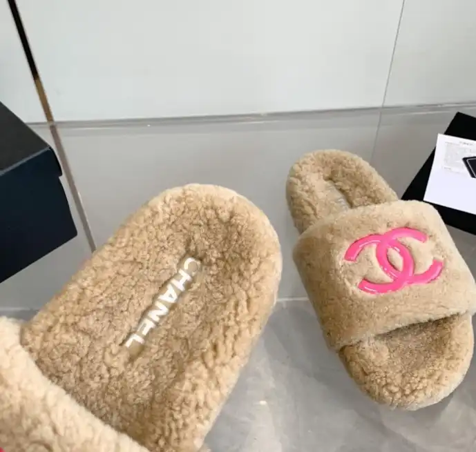 hype Chanel Slippers