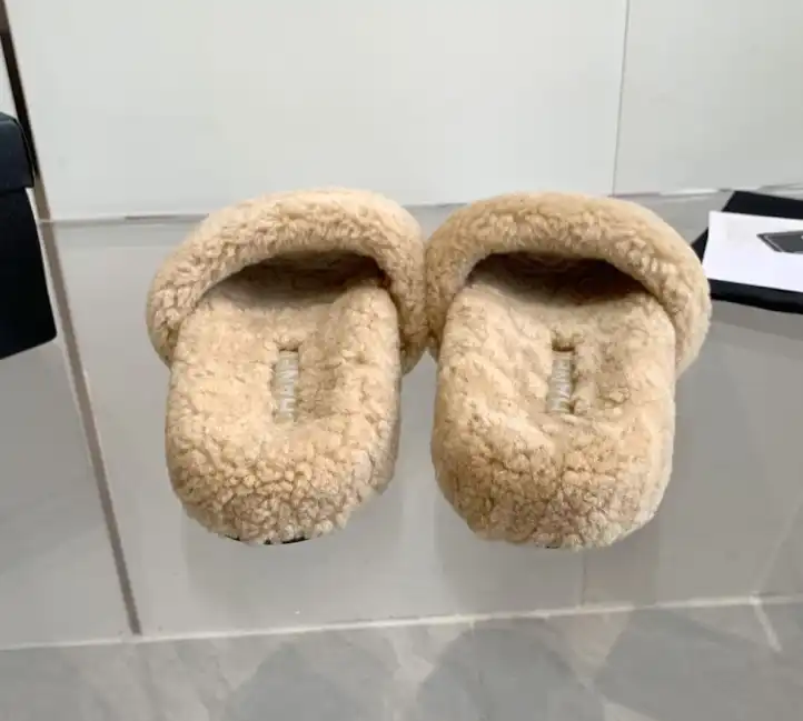 hype Chanel Slippers