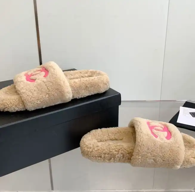 hype Chanel Slippers