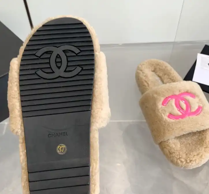 hype Chanel Slippers