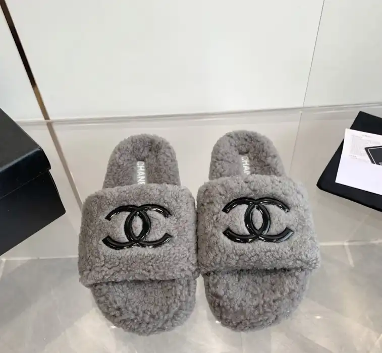 hype Chanel Slippers