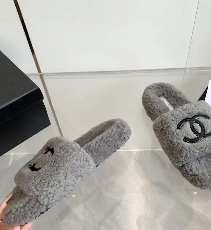 hype Chanel Slippers