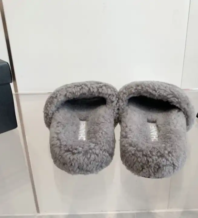 hype Chanel Slippers