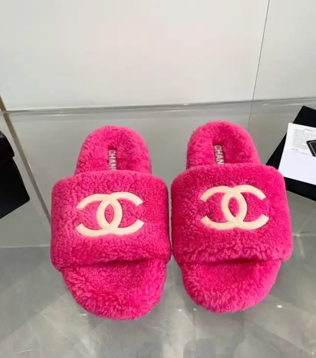 hype Chanel Slippers