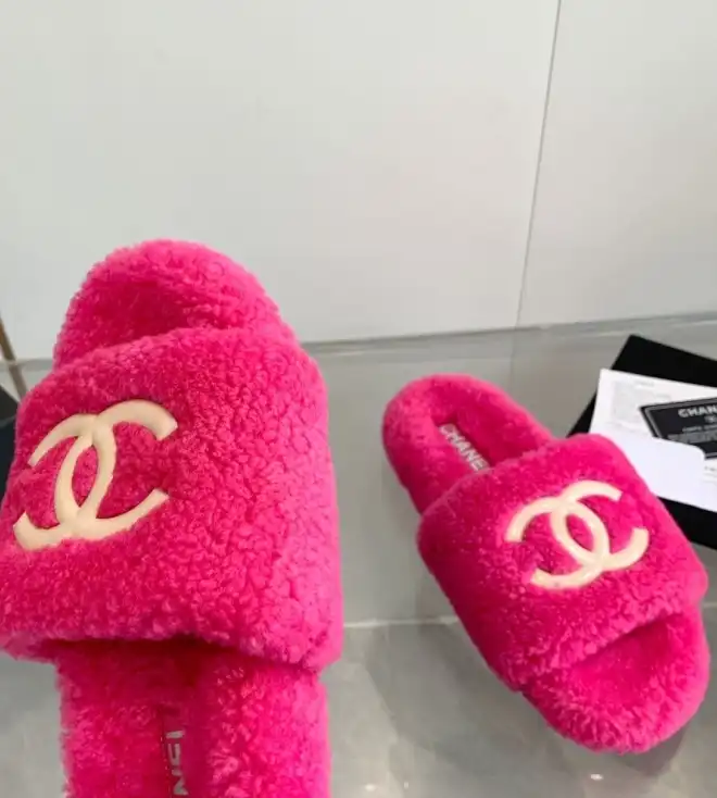 hype Chanel Slippers