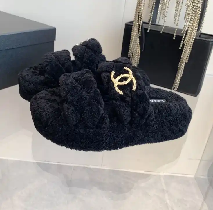 hype Chanel Slippers