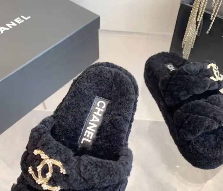 hype Chanel Slippers