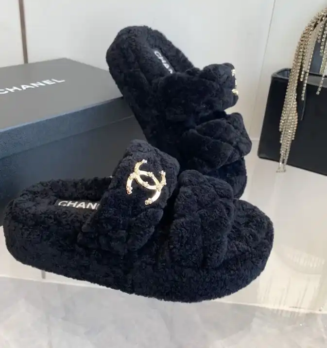 hype Chanel Slippers