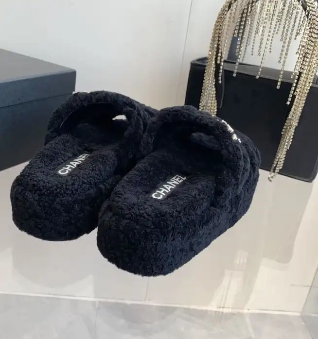 hype Chanel Slippers