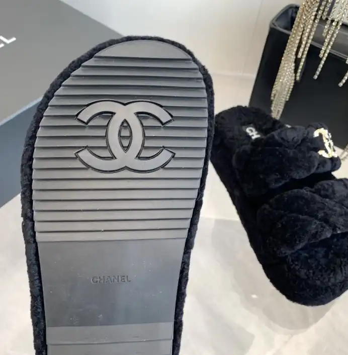 hype Chanel Slippers