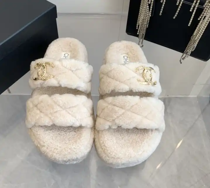 hype Chanel Slippers