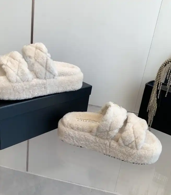 hype Chanel Slippers