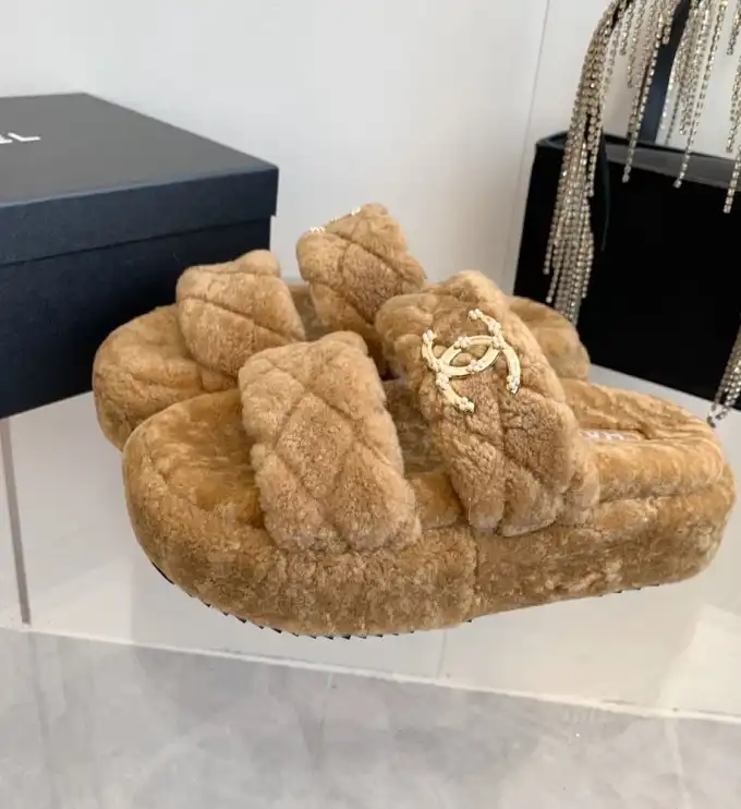 hype Chanel Slippers