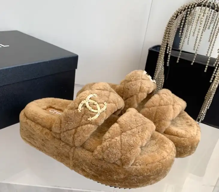 hype Chanel Slippers