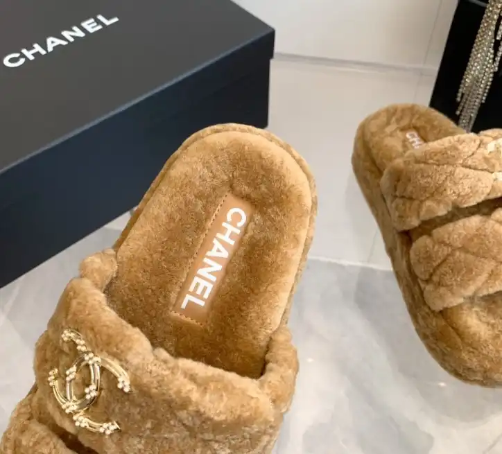 hype Chanel Slippers