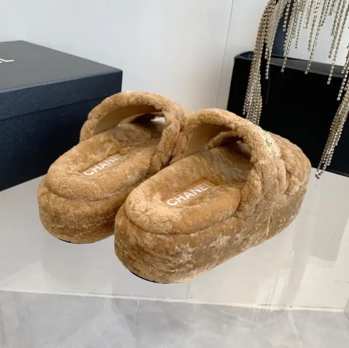 hype Chanel Slippers